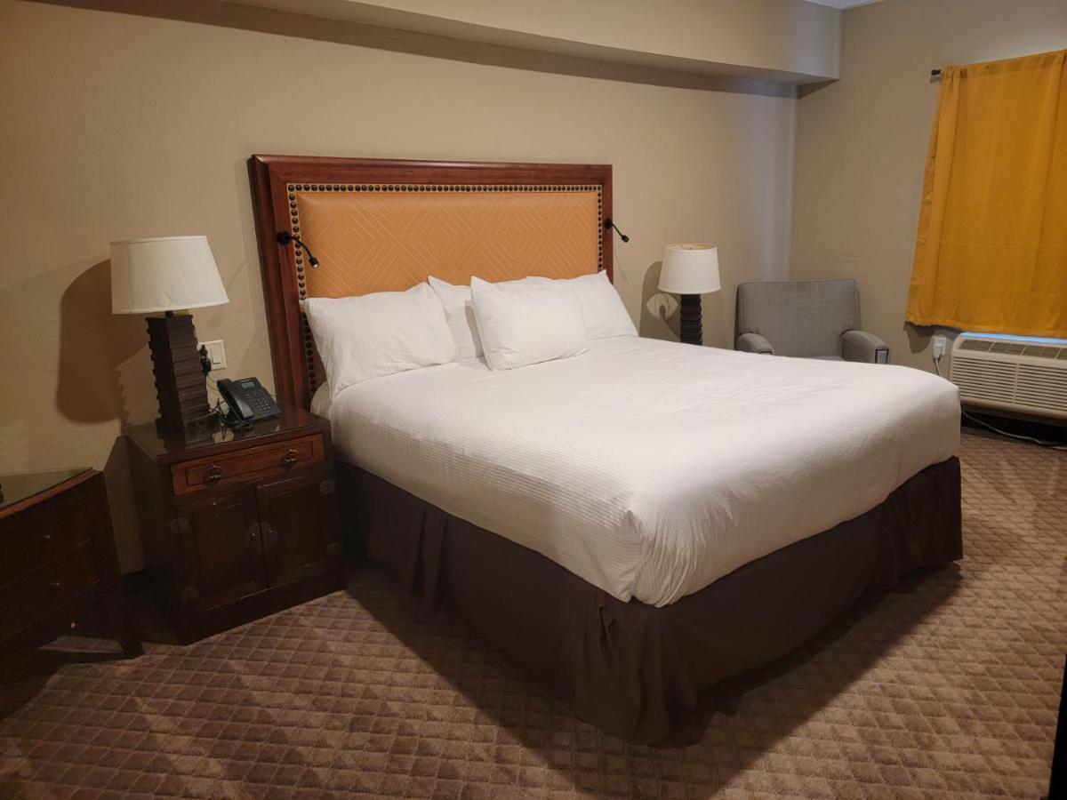 Wagon Wheel Hotel West Yellowstone Dış mekan fotoğraf