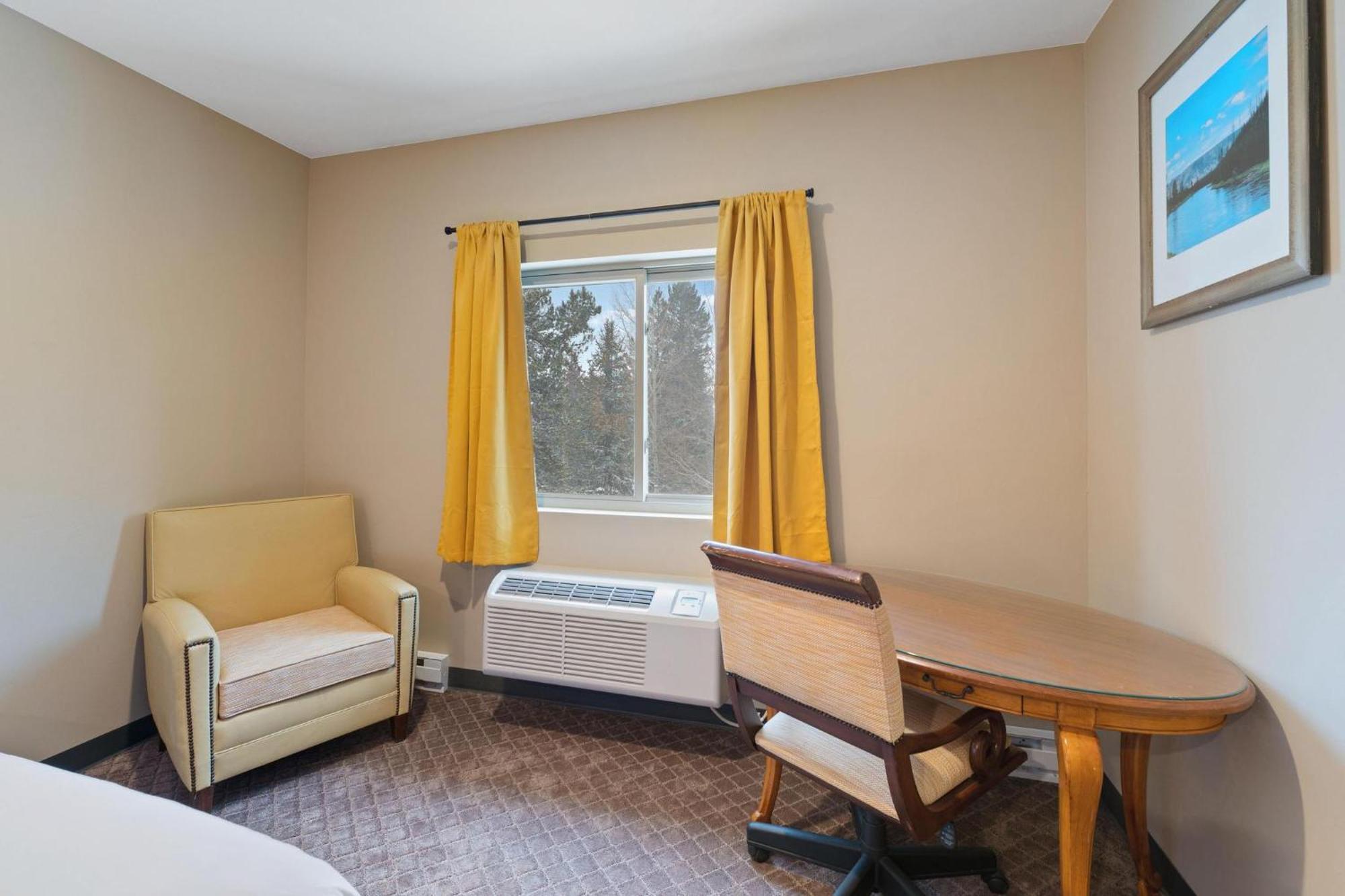 Wagon Wheel Hotel West Yellowstone Dış mekan fotoğraf